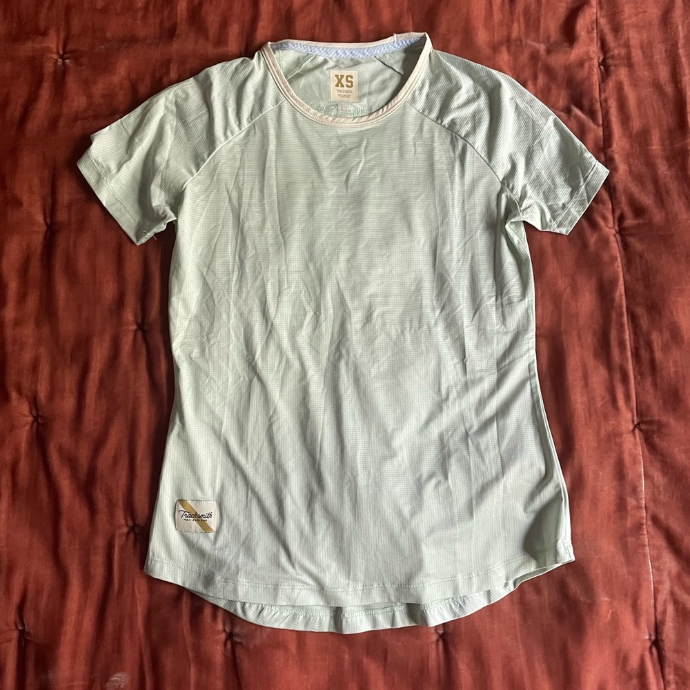 Tracksmith Women’s Twilight Tee XS mint green - like new